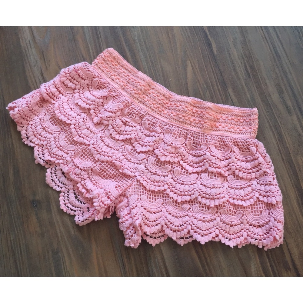 NWOT Tiered Crochet Shorts